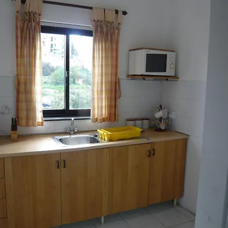 Nyaraló 2 Large Bedroom In St Julians, Malta San Ġiljan