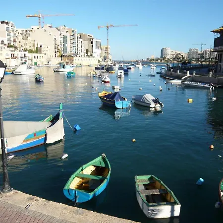 2 Large Bedroom In St Julians, Malta Ferienhaus